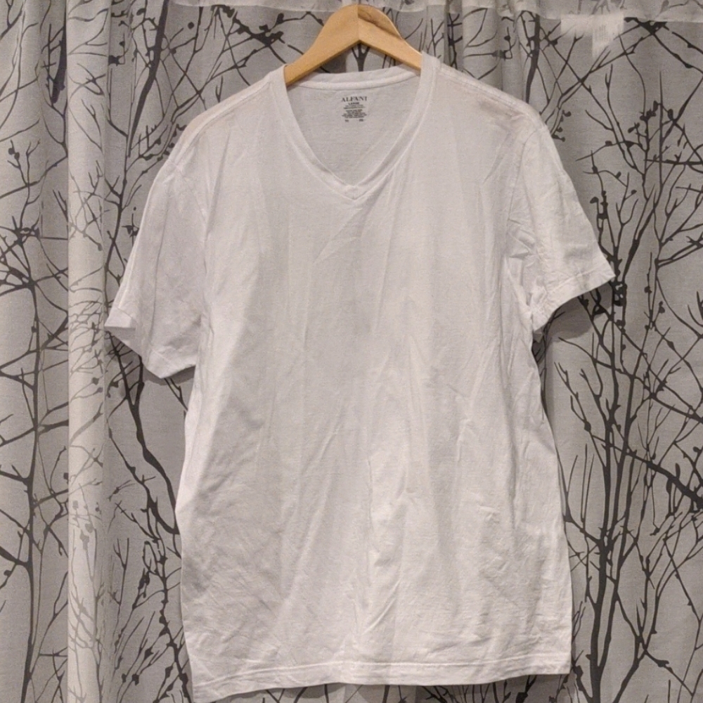 Alfani | 100% Cotton V-Neck T-shirt